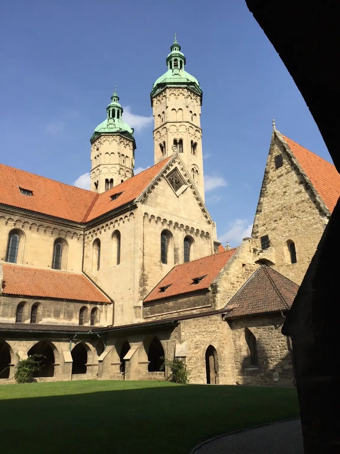 dom kleiner